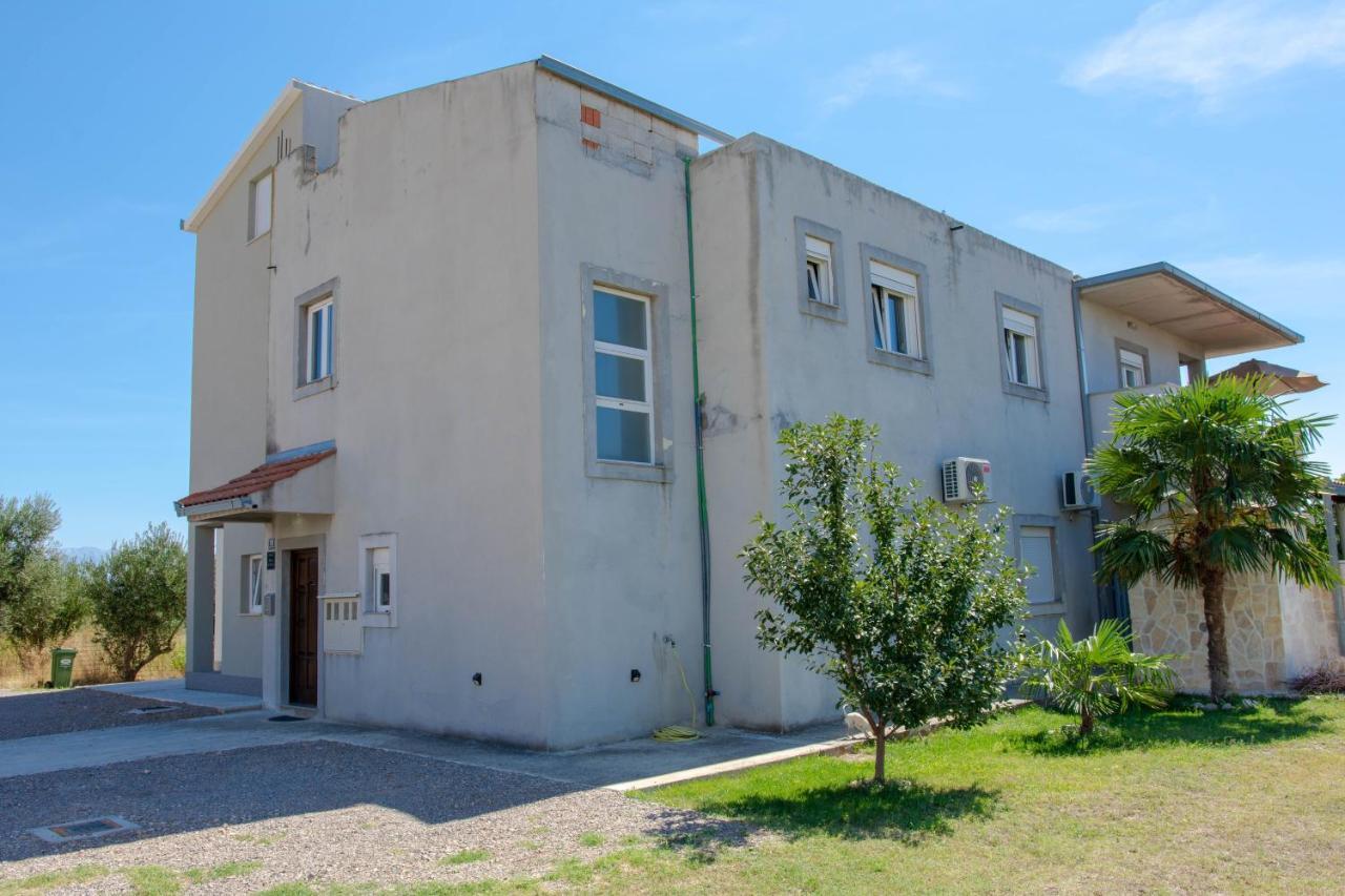 Apartments By The Sea Kastel Stafilic, Kastela - 21087 Kaštela Exterior foto